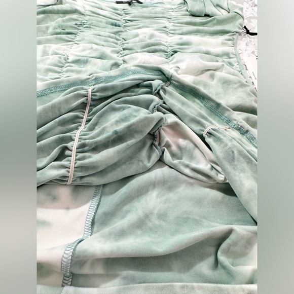 NWT Yana K Venetian Mini Dress Sage Green Tie Dye Ruched Sz Large USA MSRP $128 - Picture 9 of 9